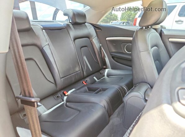 WAUM2AFR1GA034439 2016 AUDI A5 Silver Rear seats view