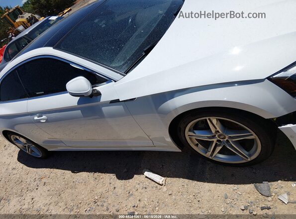 WAUSAAF55NA022430 2022 AUDI A5 White Widok wnętrza z tyłu