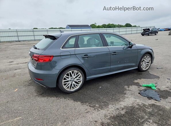 WAUSPBFF1JA067081 2018 AUDI A3 Серый Задняя правая четверть
