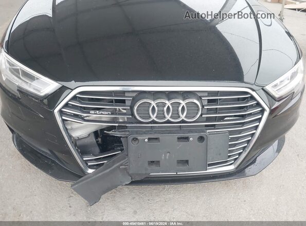 WAUTPBFF1JA080031 2018 AUDI A3 Black Вид спереду