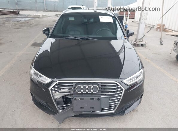 WAUTPBFF1JA080031 2018 AUDI A3 Black Вид щитка приладів