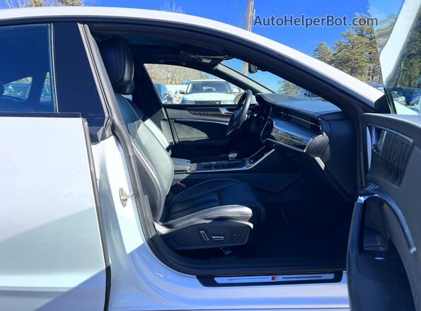 WAUVPBF22MN083202 2021 AUDI A7 White 