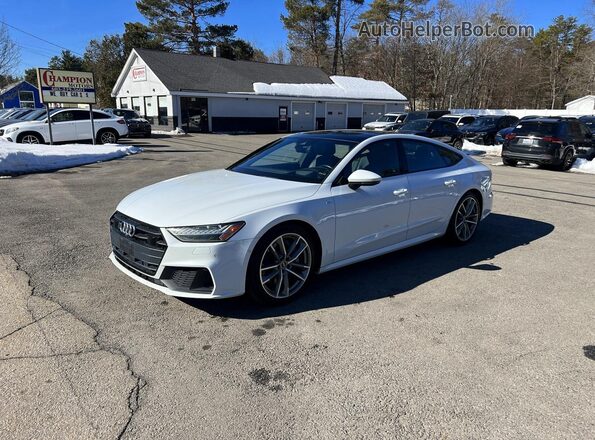 WAUVPBF22MN083202 2021 AUDI A7 White 