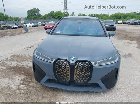 WB523CF00RCN58463 2024 BMW IX Gray Widok zestawu wskaźników