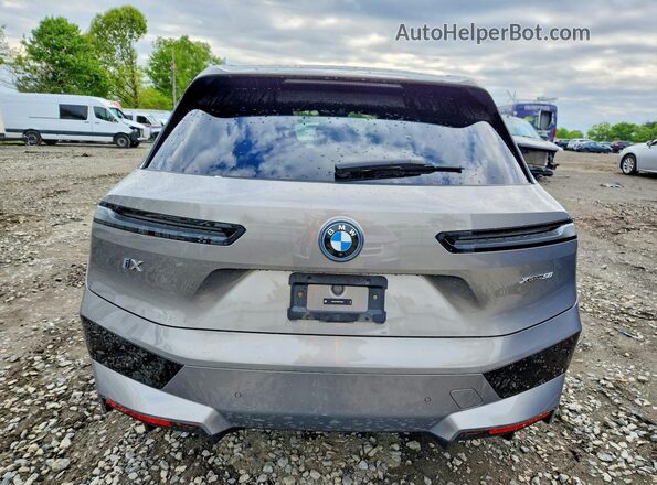 WB523CF00RCP93381 2024 BMW IX Gray Вид ззаду