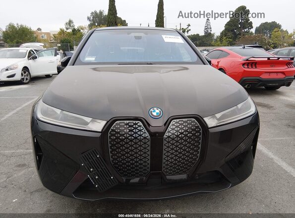 WB523CF02PCL56429 2023 BMW IX Gray Widok zestawu wskaźników