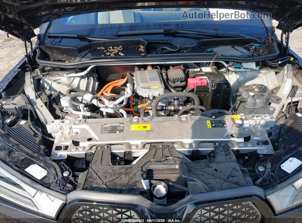 WB523CF04SCS15712 2025 BMW IX Black Rear view