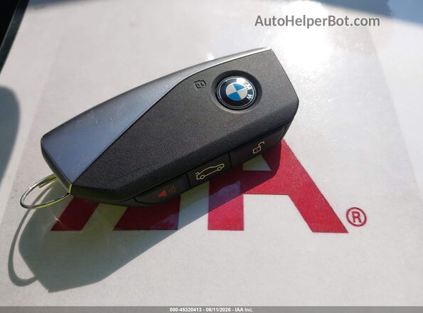 WB523CF04SCS15712 2025 BMW IX Black Dashboard view