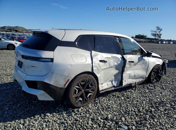 WB523CF05RCP66614 2024 BMW IX White 