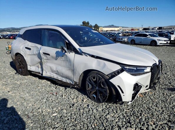 WB523CF05RCP66614 2024 BMW IX White 