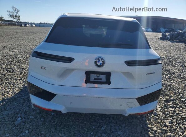 WB523CF05RCP66614 2024 BMW IX White 