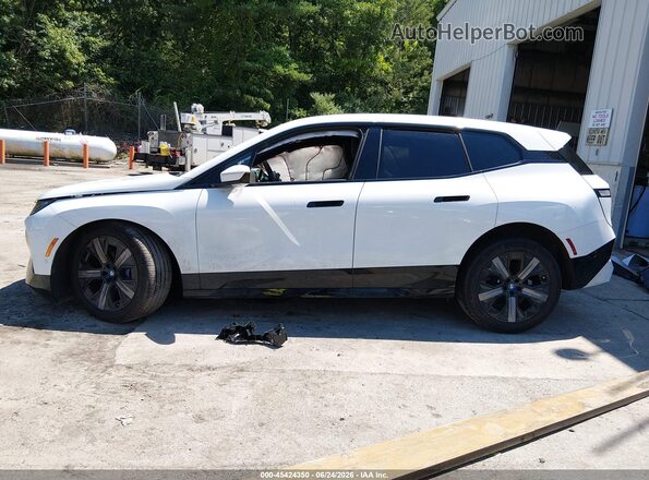 WB523CF05SCU31200 2025 BMW IX White 
