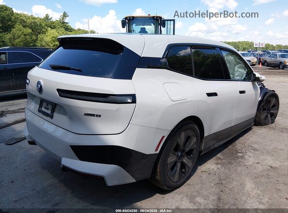WB523CF05SCU31200 2025 BMW IX White Задня права чверть