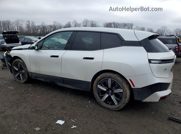 WB523CF08PCL95980 2023 BMW IX White 