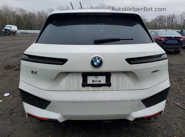 WB523CF08PCL95980 2023 BMW IX White 