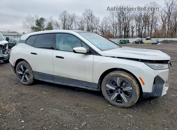 WB523CF08PCL95980 2023 BMW IX White 