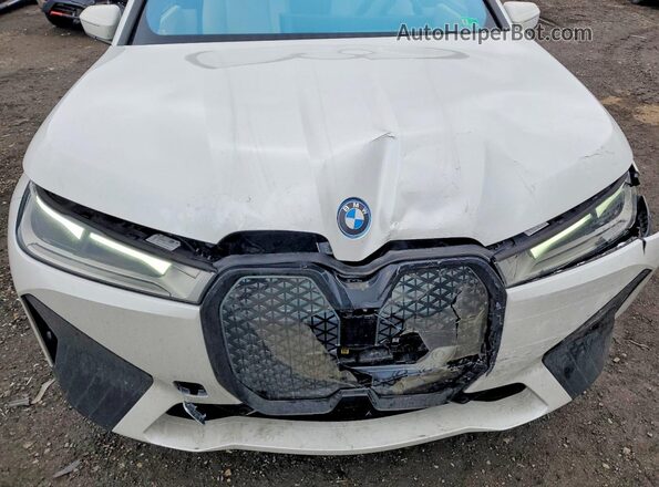 WB523CF08PCL95980 2023 BMW IX White 