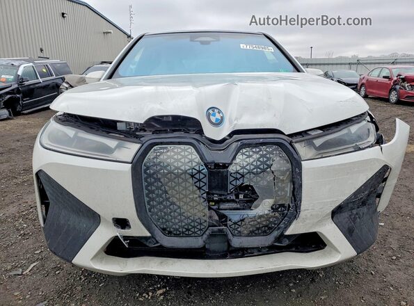 WB523CF08PCL95980 2023 BMW IX White 