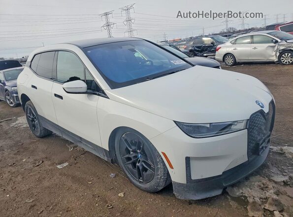 WB523CF08PCM08193 2023 BMW IX White Delantero derecho
