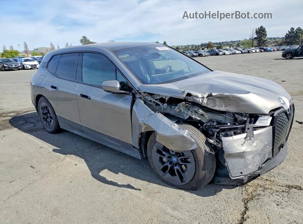 WB523CF08SCT44004 2025 BMW IX Gray წინა მარჯვენა