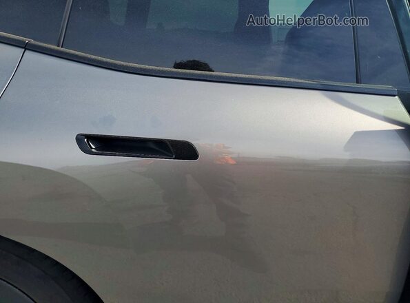 WB523CF08SCT44004 2025 BMW IX Gray უკანა სალონის ხედი