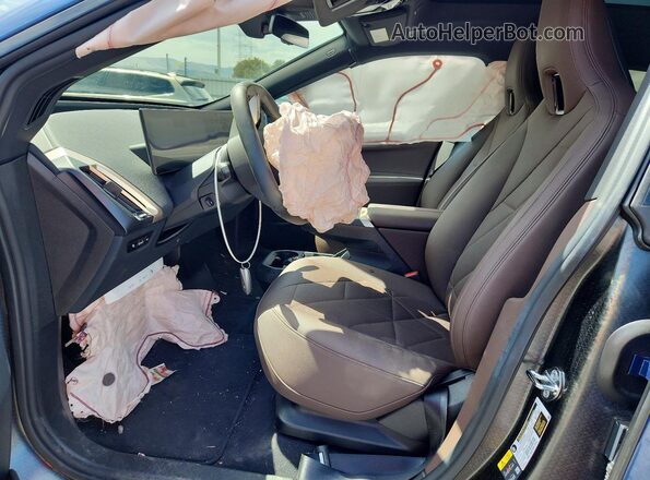 WB523CF08SCU58827 2025 BMW IX Синий Вид салона спереди