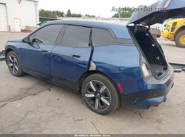 WB523CF09RCN84740 2024 BMW IX Синий Задняя левая четверть