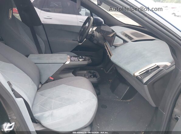 WB523CF09RCN84740 2024 BMW IX Синий Вид салона спереди