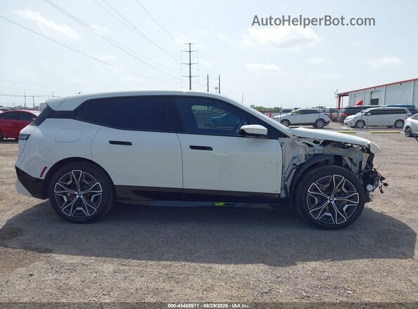 WB523CF0XPCM24038 2023 BMW IX White Սալոնի 360 աստիճան տեսք