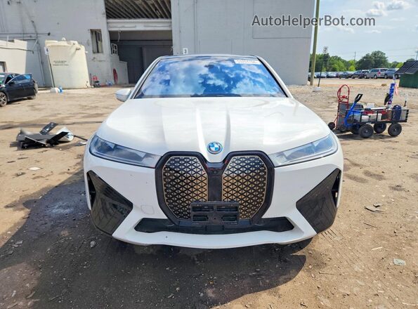 WB523CF0XRCN55473 2024 BMW IX White Դիմացի տեսք