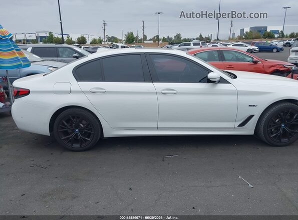 WBA13AG08PCM25608 2023 BMW 5 SERIES White Widok wnętrza 360 stopni