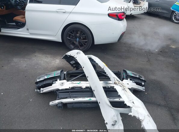 WBA13AG08PCM25608 2023 BMW 5 SERIES White Widok zestawu wskaźników