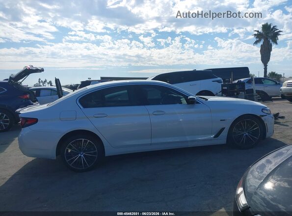 WBA13AG09PCL38347 2023 BMW 5 SERIES White უკანა სალონის ხედი