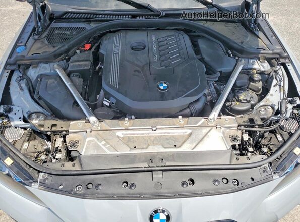 WBA13AW04RFR22612 2024 BMW M4 Gray Widok wnętrza z tyłu