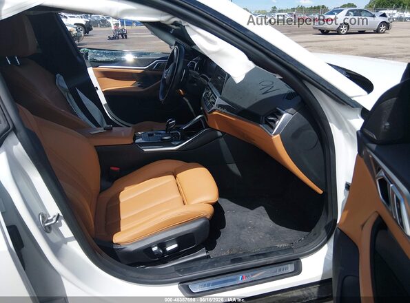 WBA13AW07PFN83163 2023 BMW OTHER White Front interior view