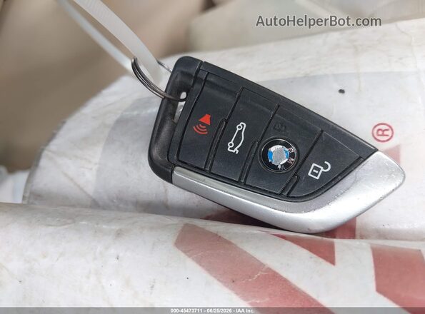 WBA13BJ06MWX34860 2021 BMW 5 SERIES Белый Вид панели приборов