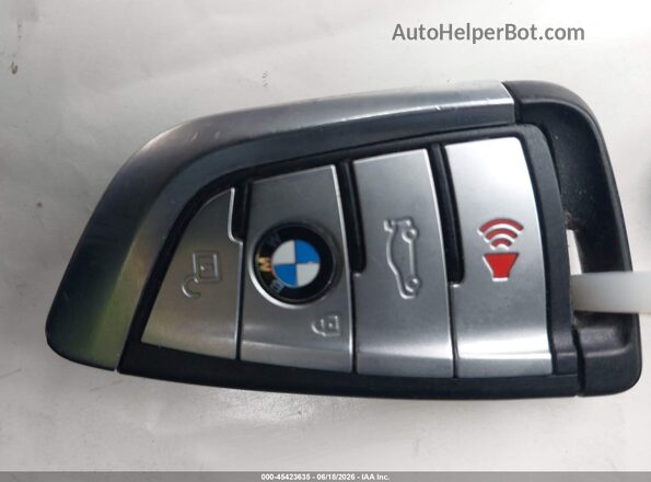 WBA13BK03NCL06813 2022 BMW M5 Dark Blue Widok deski rozdzielczej