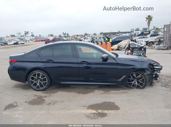 WBA13BK03NCL06813 2022 BMW M5 Dark Blue Widok wnętrza 360 stopni