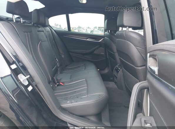WBA13BK03NCL06813 2022 BMW M5 Dark Blue Widok naklejki z numerem VIN