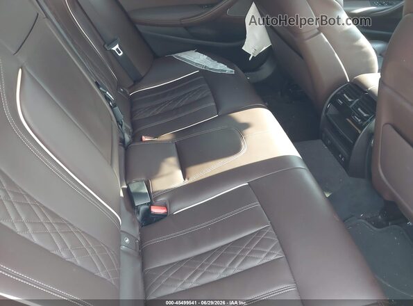 WBA13BK03PCM39168 2023 BMW M5 Белый Вид наклейки с VIN-кодом