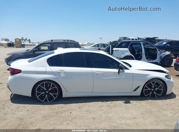 WBA13BK05NCJ62066 2022 BMW M5 White Вид задньої частини салону