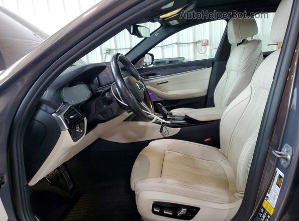 WBA13BK0XNCH90191 2022 BMW M5 Charcoal Вид салону спереду