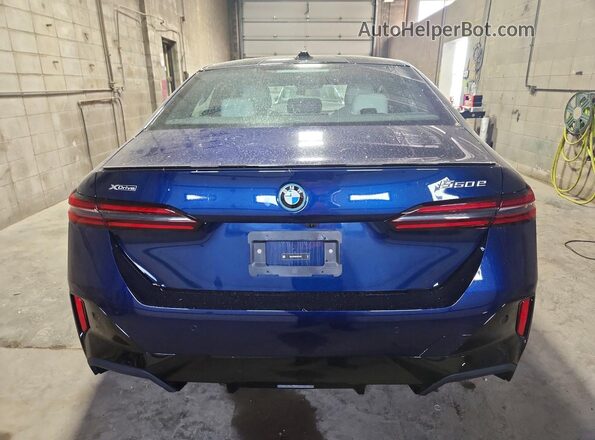 WBA13FK00TCW71521 2026 BMW 5 SERIES Blue უკანა ხედი