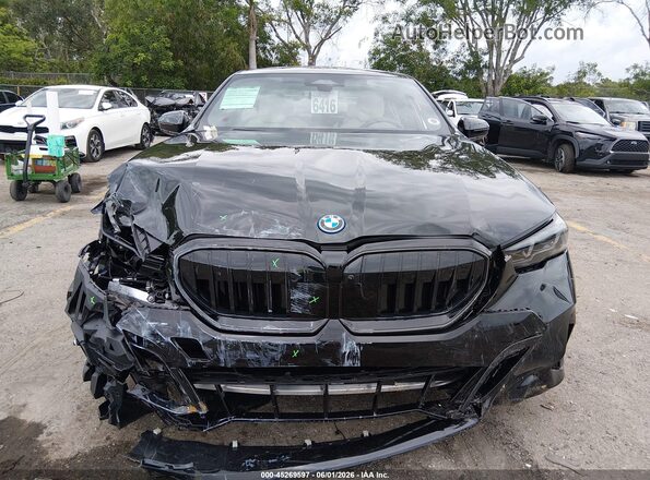 WBA13FK07TCX10136 2026 BMW 5 SERIES Black უკანა სალონის ხედი