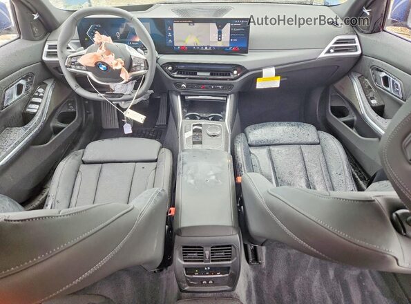 WBA13LA02TFW21766 2026 BMW 3 SERIES Blue Vista del salpicadero