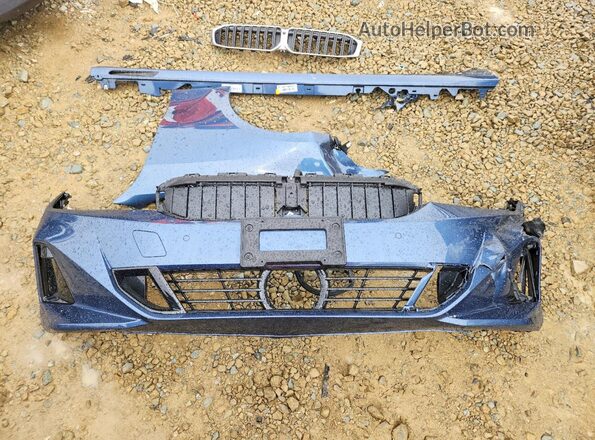 WBA13LA02TFW21766 2026 BMW 3 SERIES Blue Vista del compartimento del motor