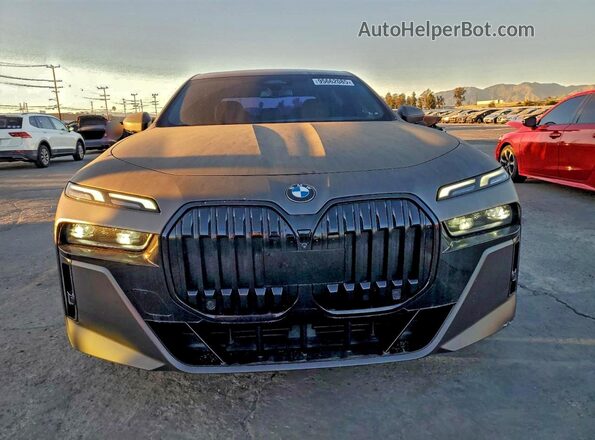 WBA23EH03PCM28457 2023 BMW 7 SERIES Gray Vista frontal