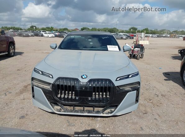 WBA23EH08PCM54262 2023 BMW 7 SERIES Gray Widok zestawu wskaźników