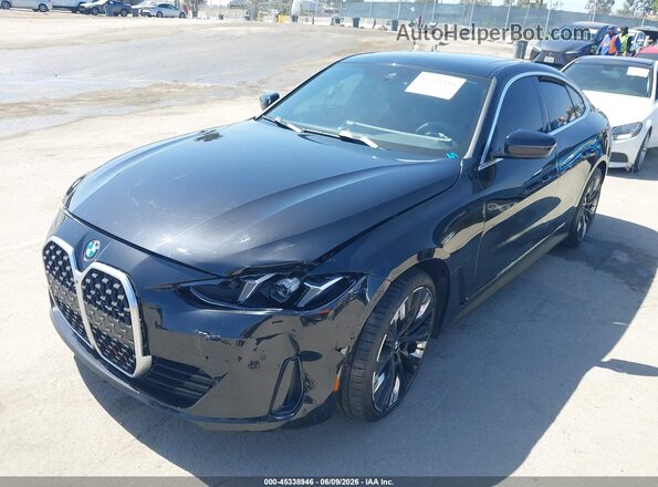 WBA23FB01SFU82250 2025 BMW 4 SERIES Black Vista tres cuartos delantera izquierda