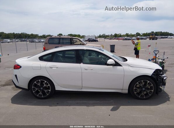 WBA23GG02S7T64975 2025 BMW 2 SERIES White Панорамний вид салону 360°